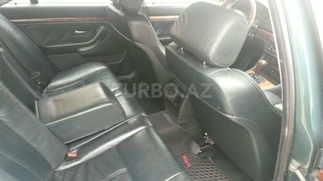 BMW 528 1996, 200,000 km - 2.8 л - Sumqayıt