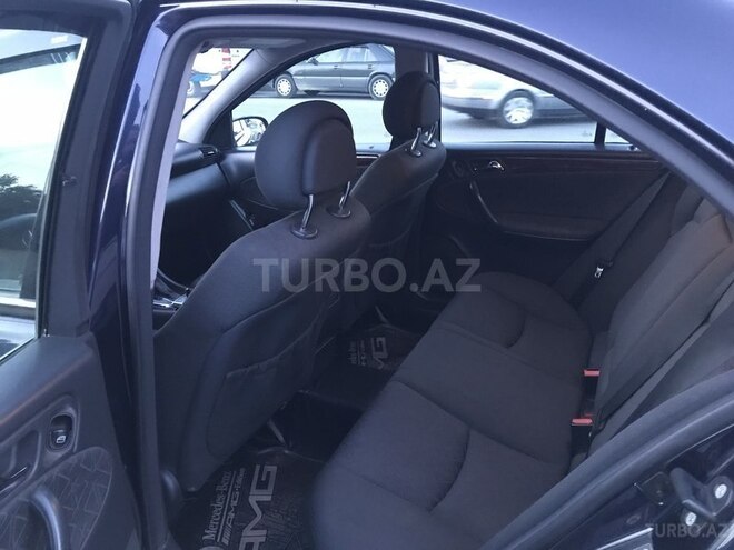 Mercedes C 240 2000, 234,000 km - 2.6 l - Bakı