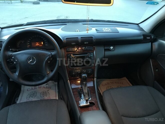 Mercedes C 240 2000, 234,000 km - 2.6 l - Bakı