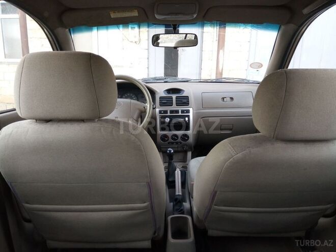 Kia Rio 2004, 198,000 km - 1.5 l - Quba