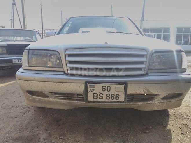 Mercedes C 200 1999, 257,000 km - 2.0 l - Biləsuvar