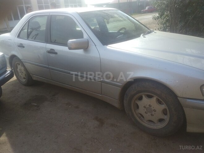 Mercedes C 200 1999, 257,000 km - 2.0 l - Biləsuvar