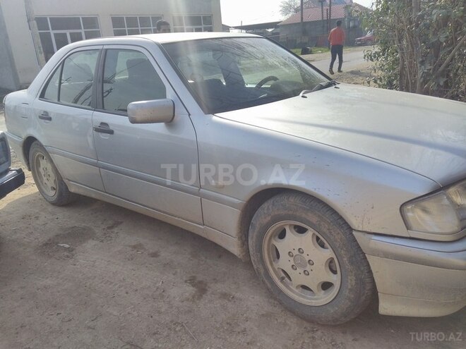 Mercedes C 200 1999, 257,000 km - 2.0 l - Biləsuvar