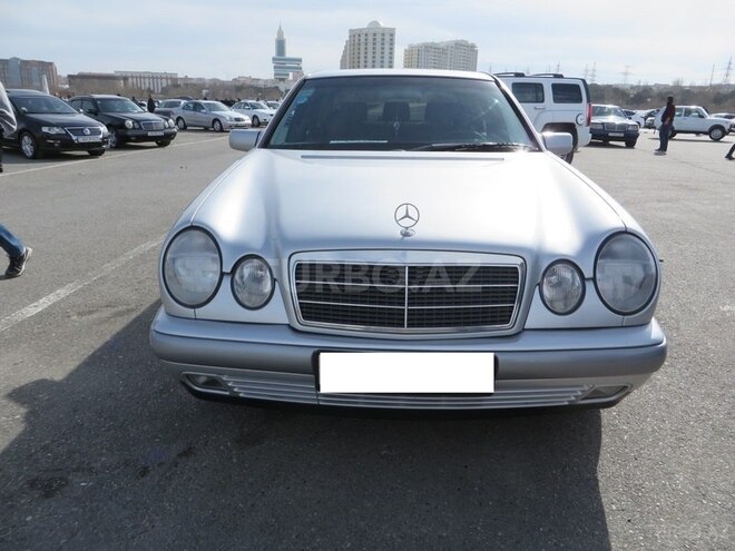 Mercedes E 240 1998, 180,000 km - 2.4 l - Bakı