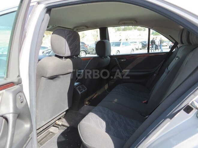 Mercedes E 240 1998, 180,000 km - 2.4 l - Bakı