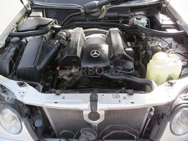 Mercedes E 240 1998, 180,000 km - 2.4 l - Bakı