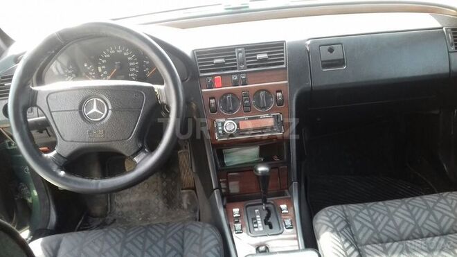 Mercedes C 200 1994, 215,000 km - 2.0 л - Sumqayıt
