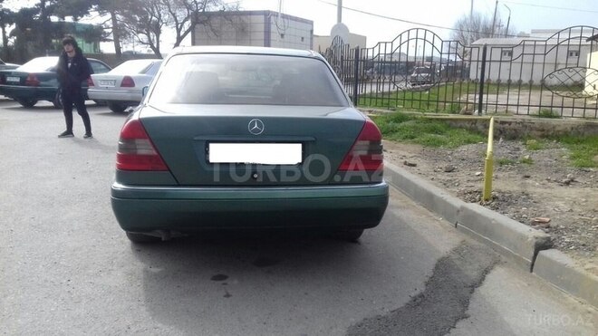 Mercedes C 200 1994, 215,000 km - 2.0 л - Sumqayıt