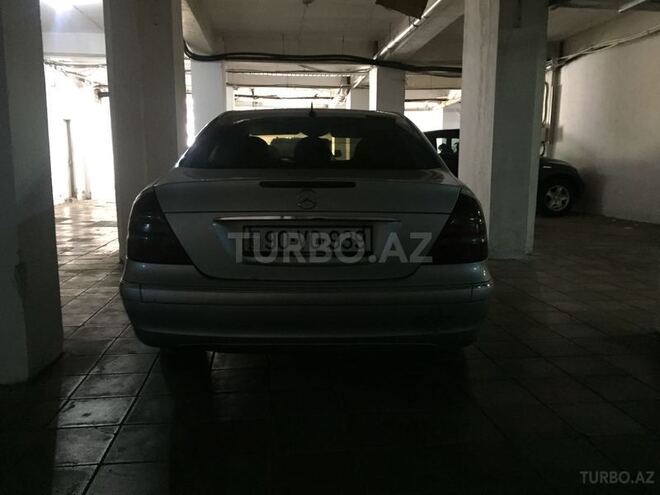 Mercedes E 220 2003, 295,687 km - 2.2 л - Bakı