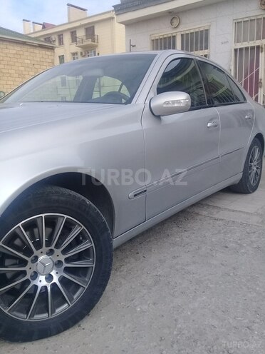 Mercedes E 220 2003, 295,687 km - 2.2 л - Bakı