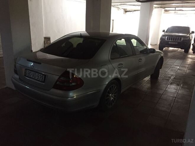 Mercedes E 220 2003, 295,687 km - 2.2 л - Bakı