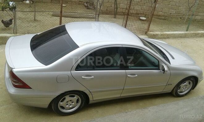 Mercedes C 220 2001, 42,000 km - 2.2 l - Bakı
