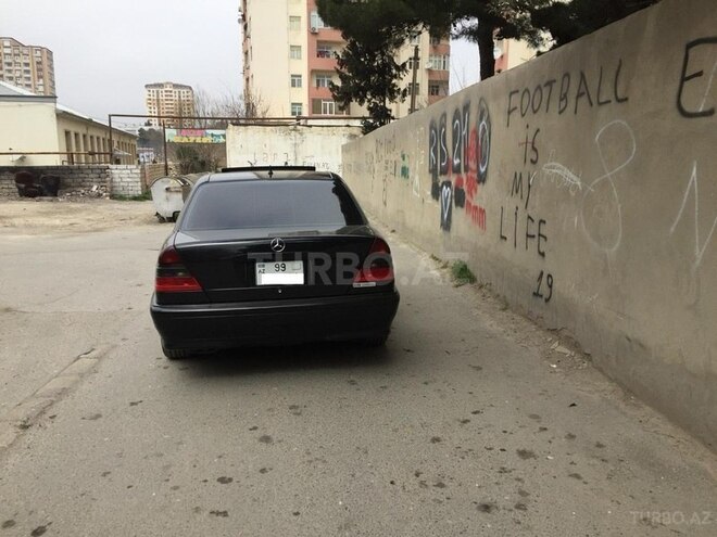 Mercedes C 230 2000, 140,000 km - 2.3 l - Bakı