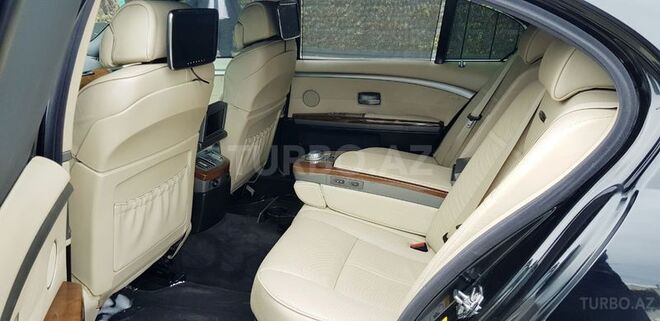 BMW 750 2007, 129,000 km - 5.0 л - Bakı