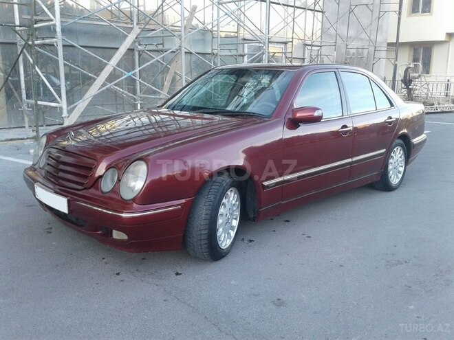 Mercedes E 220 1999, 318,000 km - 2.2 l - Bakı