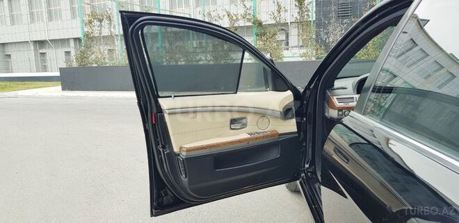 BMW 750 2007, 129,000 km - 5.0 л - Bakı