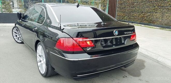 BMW 750 2007, 129,000 km - 5.0 л - Bakı