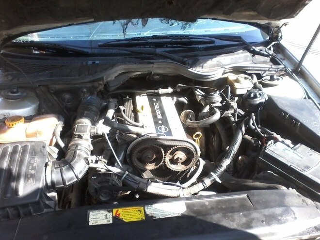 Opel Omega 1997, 211,333 km - 2.0 l - Bakı
