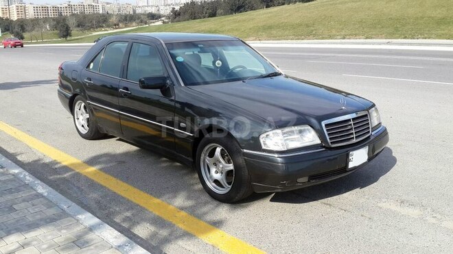 Mercedes C 220 1995, 342,000 km - 2.2 l - Bakı