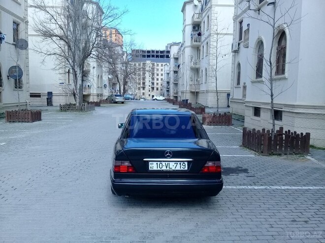 Mercedes E 200 1993, 400,000 km - 0.2 l - Bakı