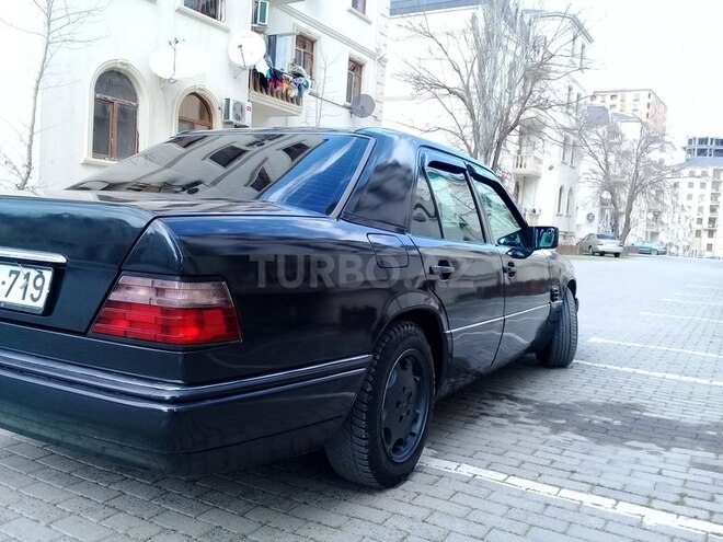 Mercedes E 200 1993, 400,000 km - 0.2 l - Bakı