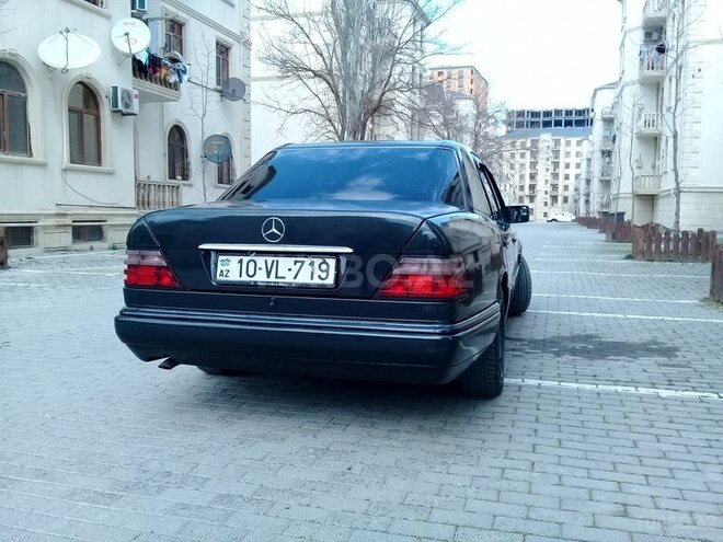 Mercedes E 200 1993, 400,000 km - 0.2 l - Bakı