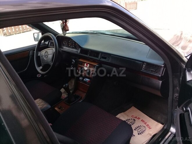 Mercedes E 200 1993, 400,000 km - 0.2 l - Bakı