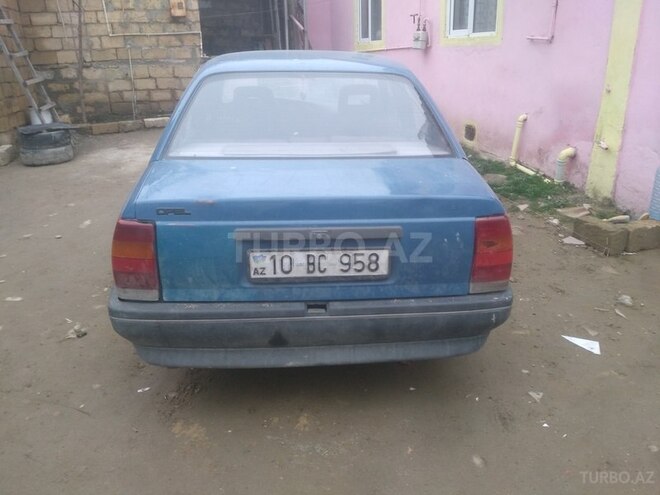 Opel Omega 1986, 250,000 km - 0.2 л - Bakı