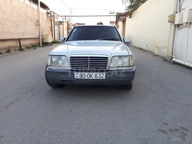 Mercedes E 220 1993, 382,150 km - 2.2 л - Bakı