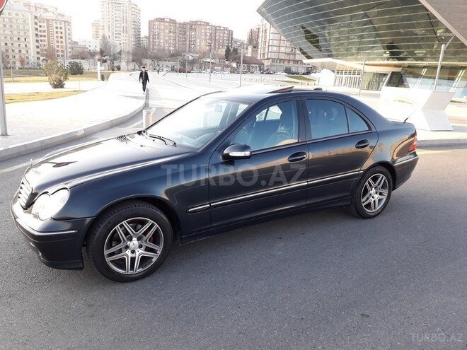 Mercedes C 200 2000, 251,000 km - 2.0 л - Bakı