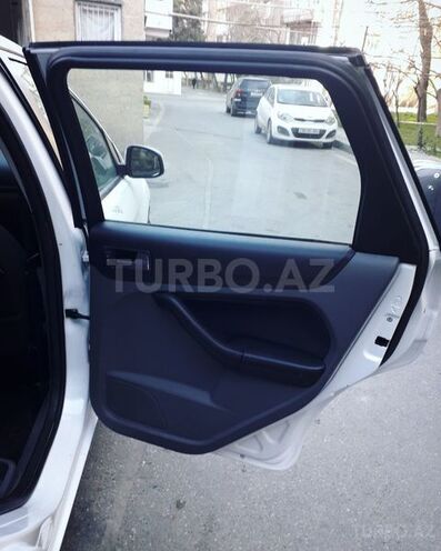 Ford Focus 2010, 135,000 km - 2.0 l - Bakı