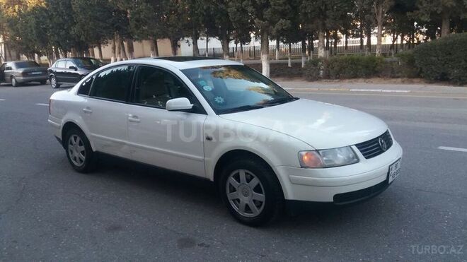 Volkswagen Passat 2000, 356,000 km - 1.8 l - Sumqayıt