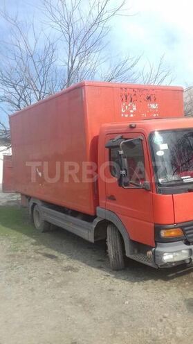 Mercedes Atego 1018 1999, 270,000 km - 1.7 л - Gəncə