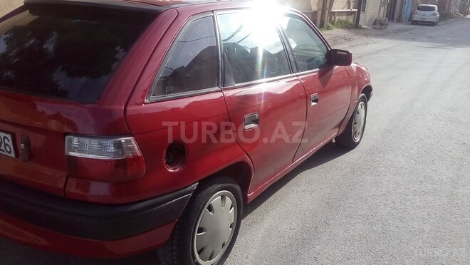 Opel Astra 1992, 299,888 km - 1.6 л - Bakı