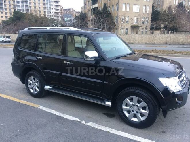 Mitsubishi Pajero 2010, 109,000 km - 3.5 l - Bakı