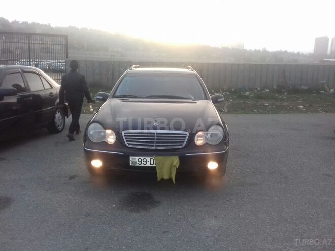 Mercedes C 220 2002, 270,000 km - 2.2 л - Bakı