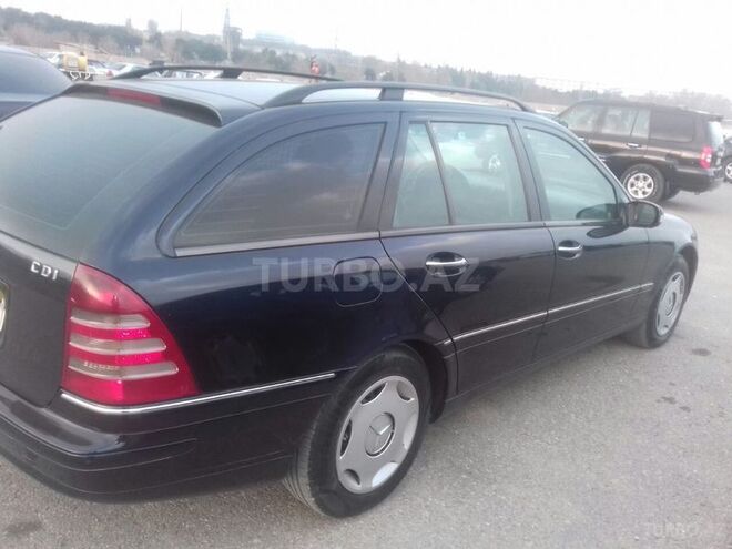 Mercedes C 220 2002, 270,000 km - 2.2 л - Bakı