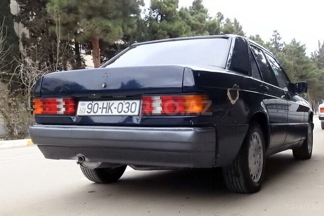 Mercedes 190 1991, 333,000 km - 2.0 л - Şirvan