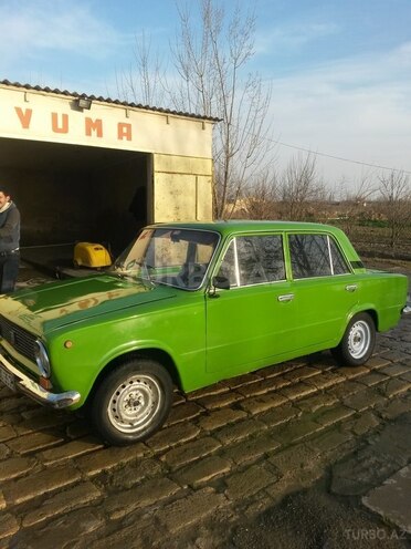 LADA (VAZ) 21011 1976, 392,380 km - 1.3 л - Salyan