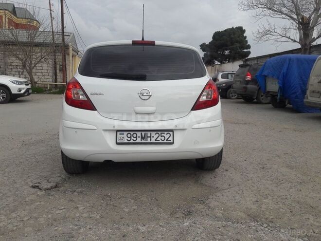 Opel Corsa 2011, 75,000 km - 1.4 l - Bakı