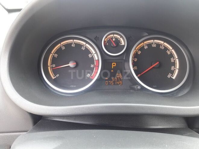 Opel Corsa 2011, 75,000 km - 1.4 l - Bakı