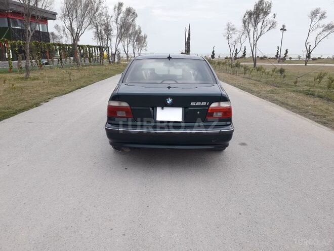 BMW 528 1997, 153,938 km - 2.8 l - Sumqayıt