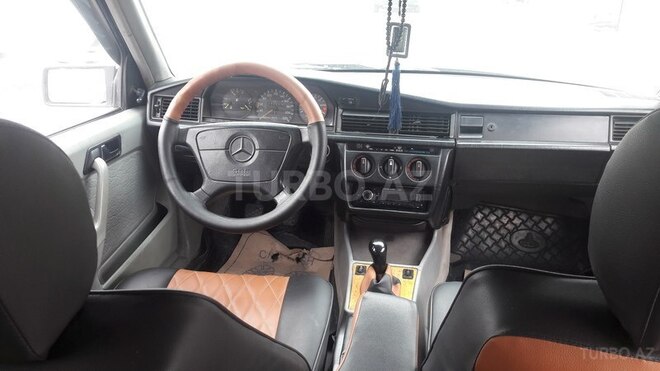 Mercedes 190 1993, 380,000 km - 1.8 л - Bakı