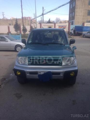 Mitsubishi Pajero io 1999, 147,000 km - 1.8 л - Sumqayıt