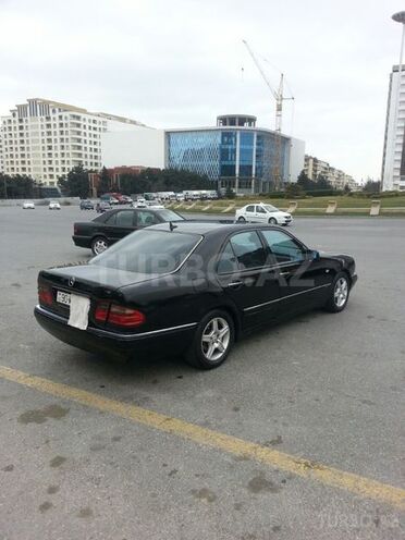 Mercedes E 240 1997, 365,543 km - 2.4 l - Bakı