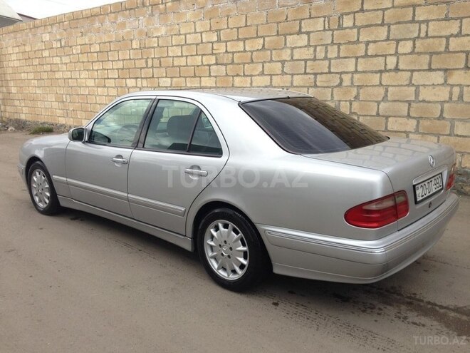 Mercedes E 200 2000, 325,000 km - 2.0 l - Gəncə