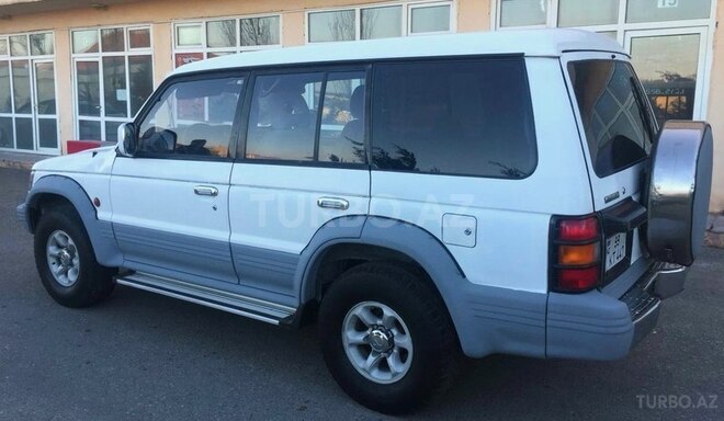Mitsubishi Pajero 1992, 250,000 km - 2.5 l - Bakı