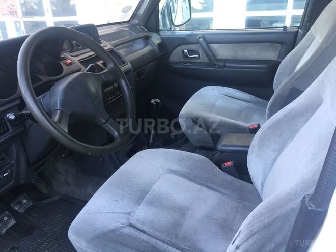Mitsubishi Pajero 1992, 250,000 km - 2.5 l - Bakı