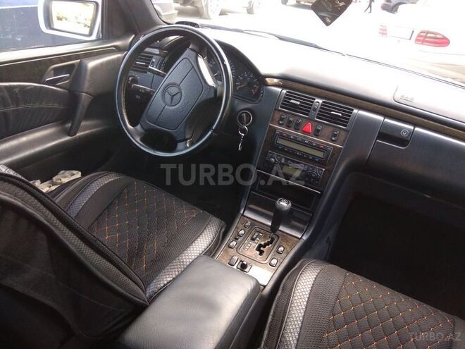Mercedes E 280 1998, 234,000 km - 2.8 l - Bakı