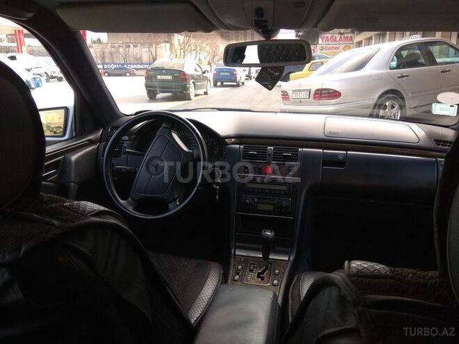 Mercedes E 280 1998, 234,000 km - 2.8 l - Bakı